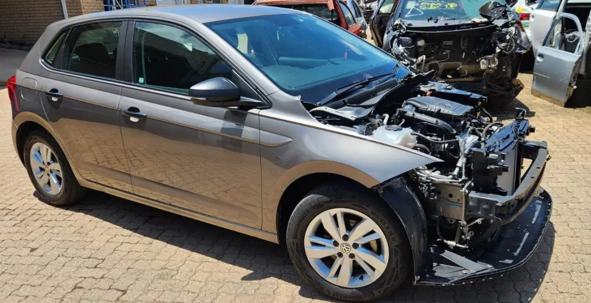 2019 VW POLO 8 1.0 TSI H/B TRENDLINE
