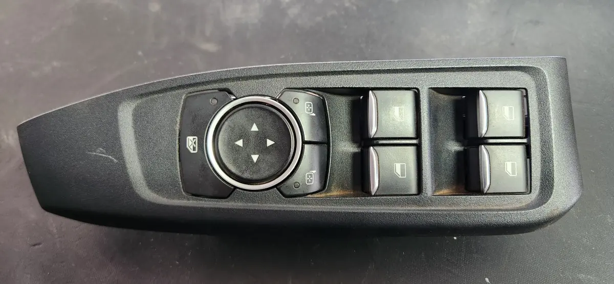 2023 FORD RANGER 2.0 D XL 4X4 D/C WINDOW SWITCH RH